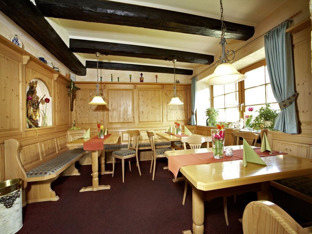 Gasthof Restaurant Buergerstueble Sankt Peter Exterior photo